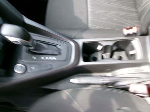 Used 2018 Ford Focus SE image 16