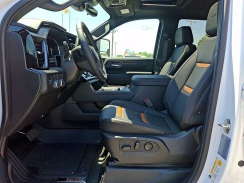 New 2026 GMC Sierra 2500 AT4 w/ AT4 Premium Plus Package AWD/4WD image 9