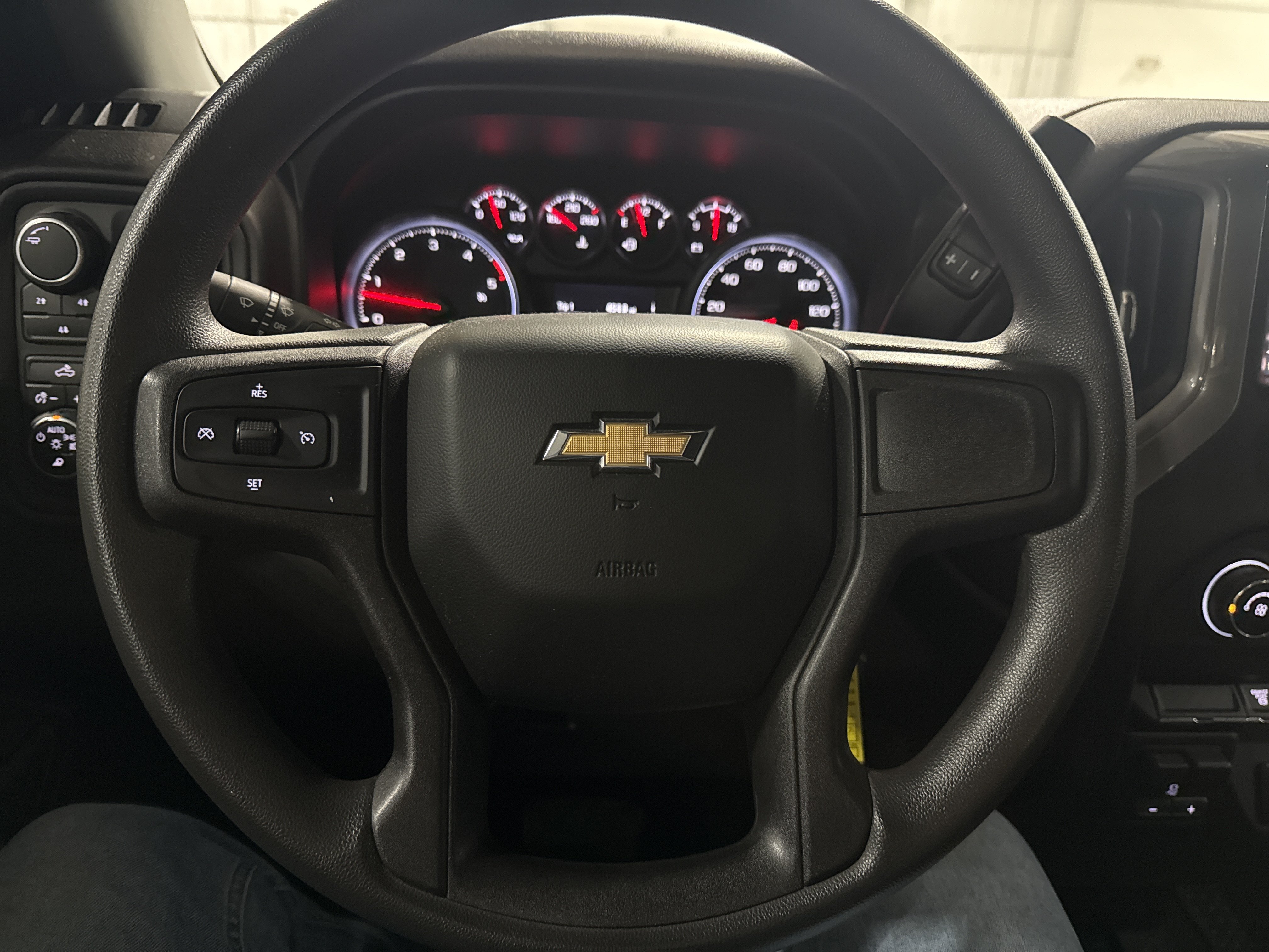 Used 2021 Chevrolet Silverado 2500 Custom w/ Custom Value Package AWD/4WD image 10