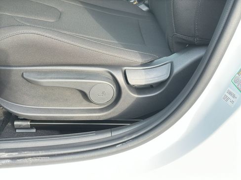 New 2025 Hyundai Elantra Sport image 25