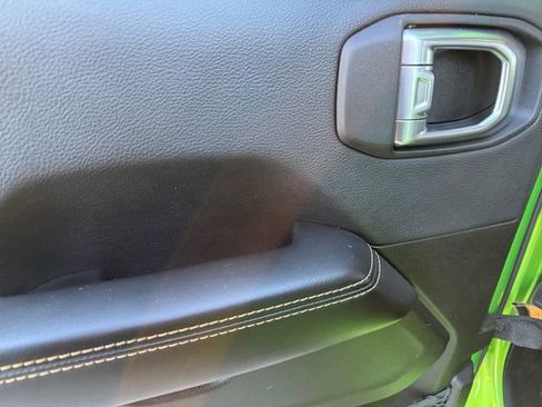 Certified 2025 Jeep Gladiator High Tide image 26