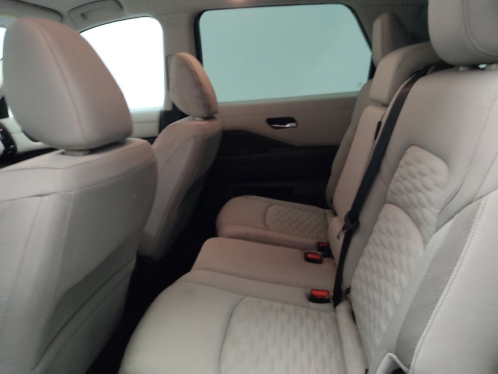 Used 2022 Nissan Pathfinder SV FWD image 18