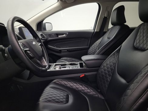 Used 2024 Ford Edge Titanium image 17