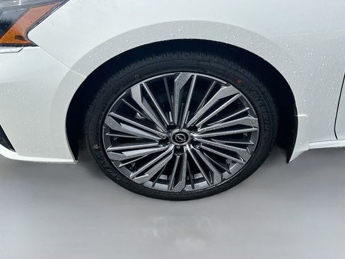 New 2025 Nissan Altima 2.5 SL image 33