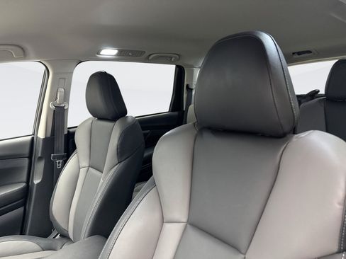 Used 2022 Subaru Ascent Onyx Edition AWD/4WD image 9
