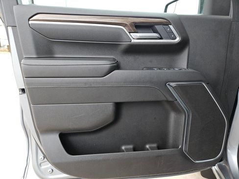 Certified 2025 Chevrolet Silverado 1500 LT image 11