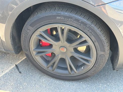 Used 2023 Tesla Model Y Performance AWD/4WD image 7