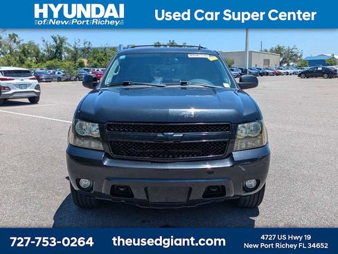Used 2011 Chevrolet Tahoe LTZ AWD/4WD image 8