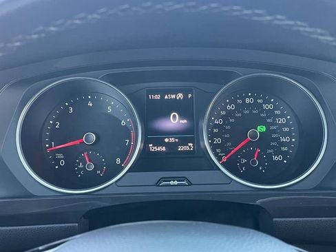 Used 2021 Volkswagen Tiguan SE R-Line image 34
