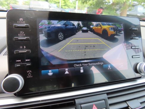 Used 2022 Honda Accord Touring image 25