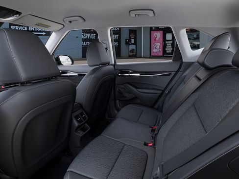 New 2025 Kia Seltos S image 18