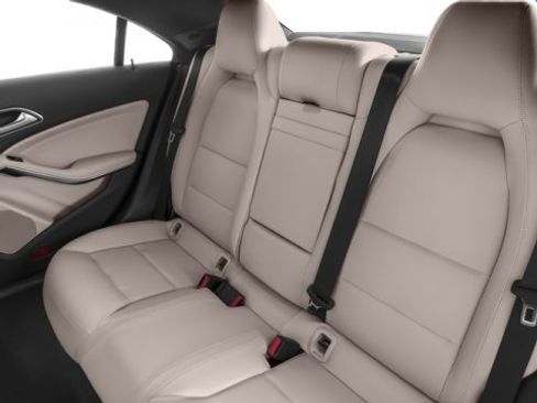 Used 2018 Mercedes-Benz CLA 250 image 17