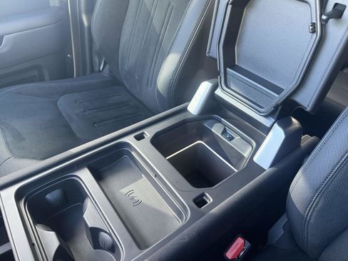 Certified 2023 Land Rover Defender 110 V8 AWD/4WD image 33