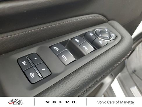 Used 2024 GMC Yukon Denali RWD image 23