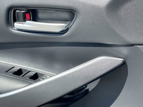 Certified 2024 Toyota Corolla SE w/ SE Premium Package FWD image 7