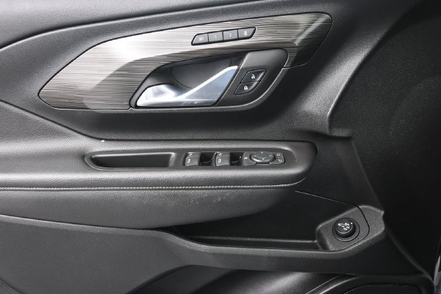 Used 2022 GMC Terrain SLT w/ Infotainment Package II FWD image 25