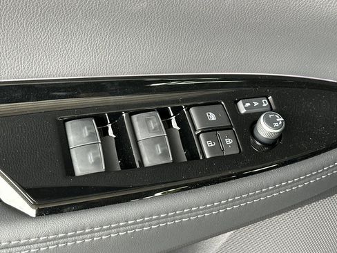 New 2025 Toyota Mirai XLE image 11