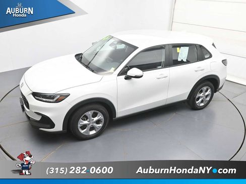 Used 2024 Honda HR-V LX image 30