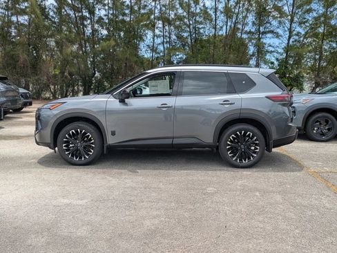 New 2026 Nissan Rogue SV FWD image 5
