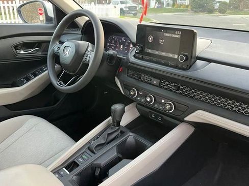 Used 2023 Honda Accord LX image 23