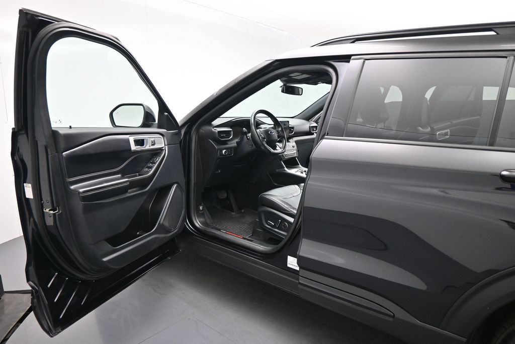 Used 2020 Ford Explorer ST AWD/4WD image 9