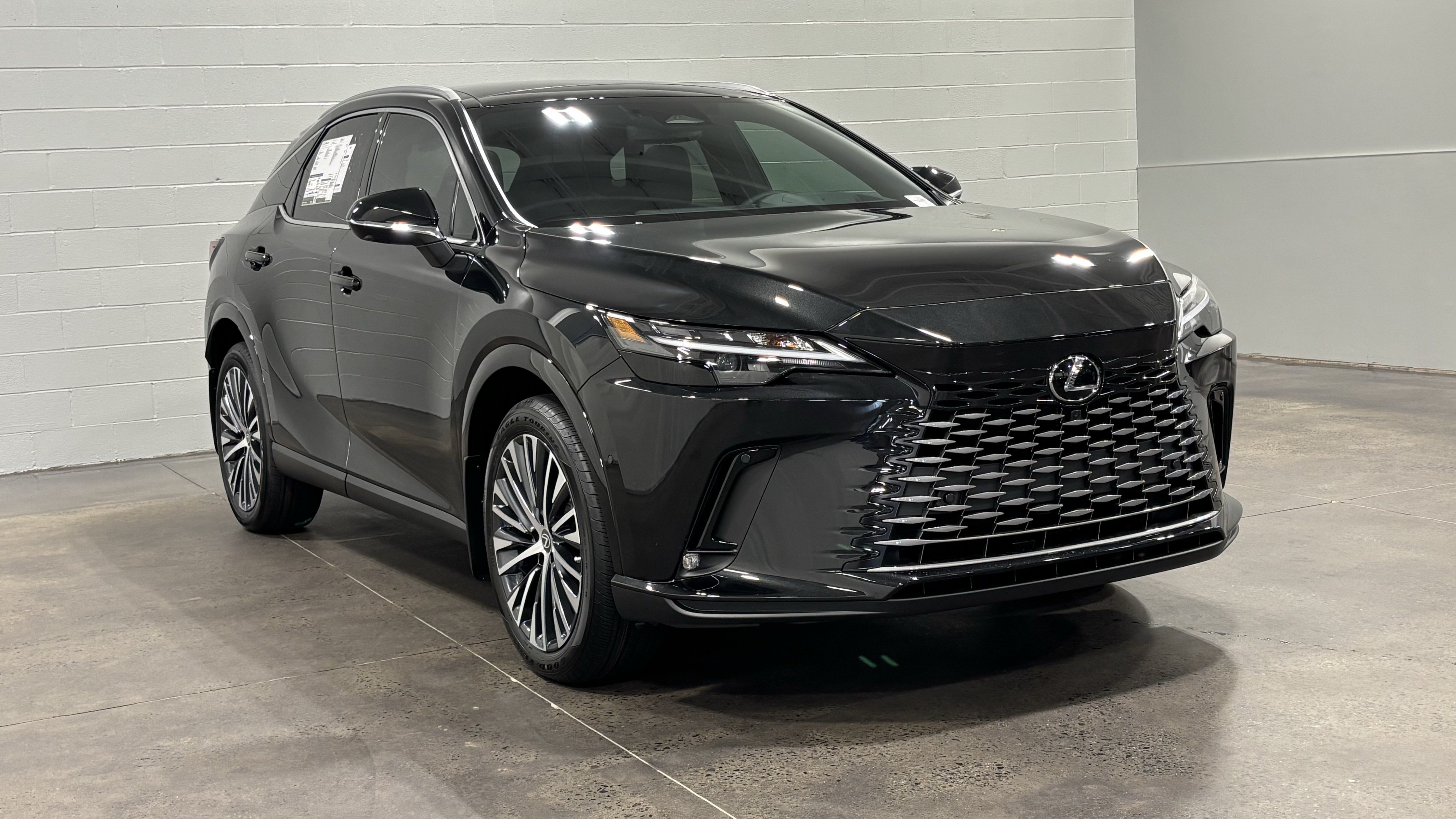 New 2026 Lexus RX 350h AWD/4WD image 2