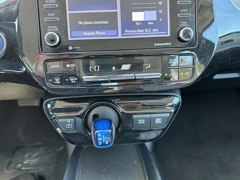 Used 2022 Toyota Prius LE FWD image 27
