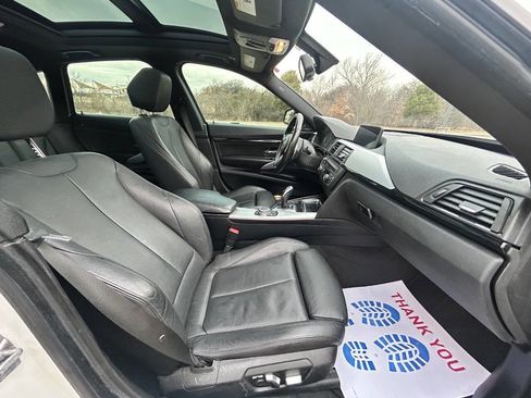 Used 2016 BMW 328i Gran Turismo xDrive image 17