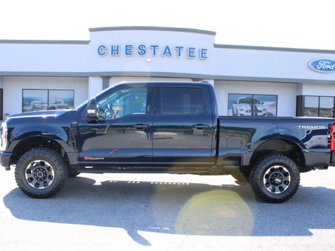 Used 2024 Ford F250 Lariat w/ Tremor Off-Road Package AWD/4WD image 1