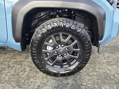 Certified 2025 Toyota 4Runner SR5 image 9