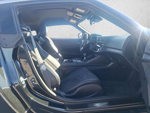 Used 2024 Nissan Z Performance w/ Floor Mat Package image 16