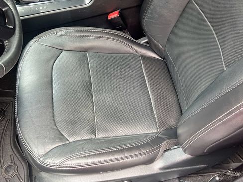 Used 2019 Ford Explorer Limited w/ Ford Safe & Smart Package AWD/4WD image 20