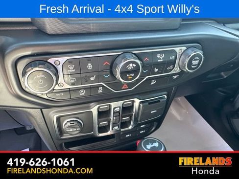 Used 2021 Jeep Wrangler Unlimited Sport AWD/4WD image 24
