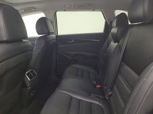 Used 2019 Kia Sorento SX FWD image 18