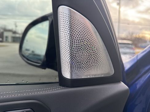 Used 2024 BMW X7 M60i w/ Executive Package image 9