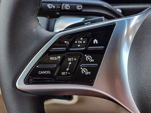 New 2026 Mercedes-Benz GLB 250 4MATIC image 24