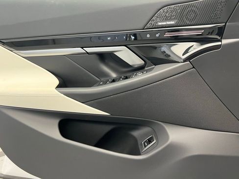 Certified 2024 BMW 530i w/ Premium Package RWD image 20