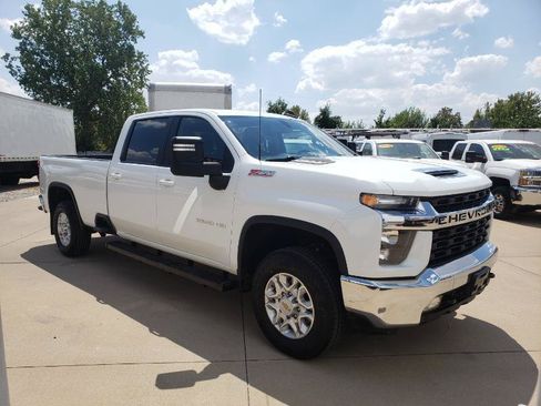 Used 2022 Chevrolet Silverado 2500 LT w/ Convenience Package AWD/4WD image 5