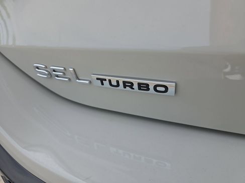 New 2026 Volkswagen Tiguan SEL R-Line AWD/4WD image 13