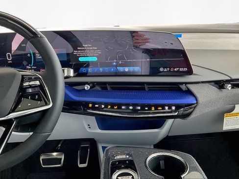 New 2026 Cadillac Optiq Luxury 1 image 8