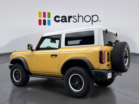 Used 2024 Ford Bronco Heritage Edition AWD/4WD image 3