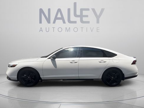 Used 2025 Honda Accord Sport image 2