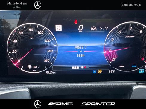 Used 2024 Mercedes-Benz GLB 250 image 31