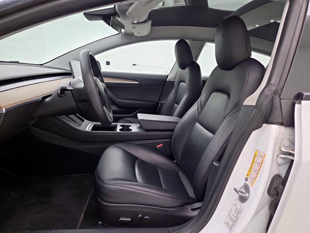 Used 2023 Tesla Model 3 Standard Range RWD image 5