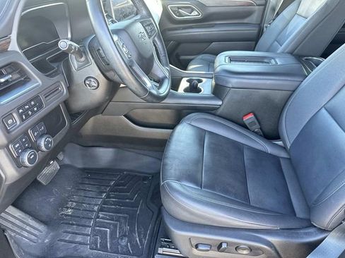 Used 2023 Chevrolet Suburban Z71 w/ Luxury Package image 25