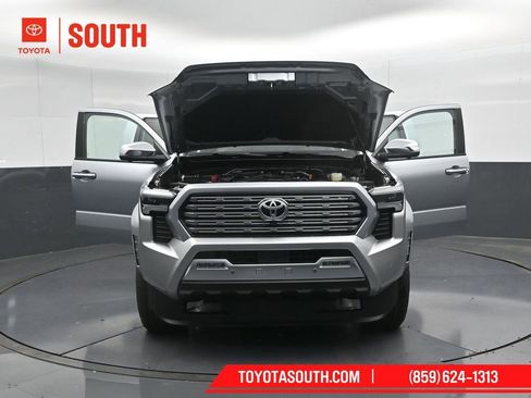Used 2025 Toyota Tacoma Limited image 53