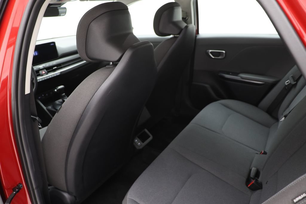 Used 2025 Kia K4 FWD image 9
