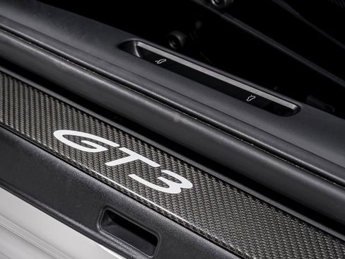 Used 2022 Porsche 911 GT3 image 10