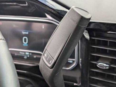 Used 2025 Chevrolet Silverado 1500 LT image 20