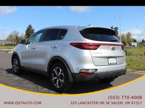 Used 2022 Kia Sportage LX FWD image 3